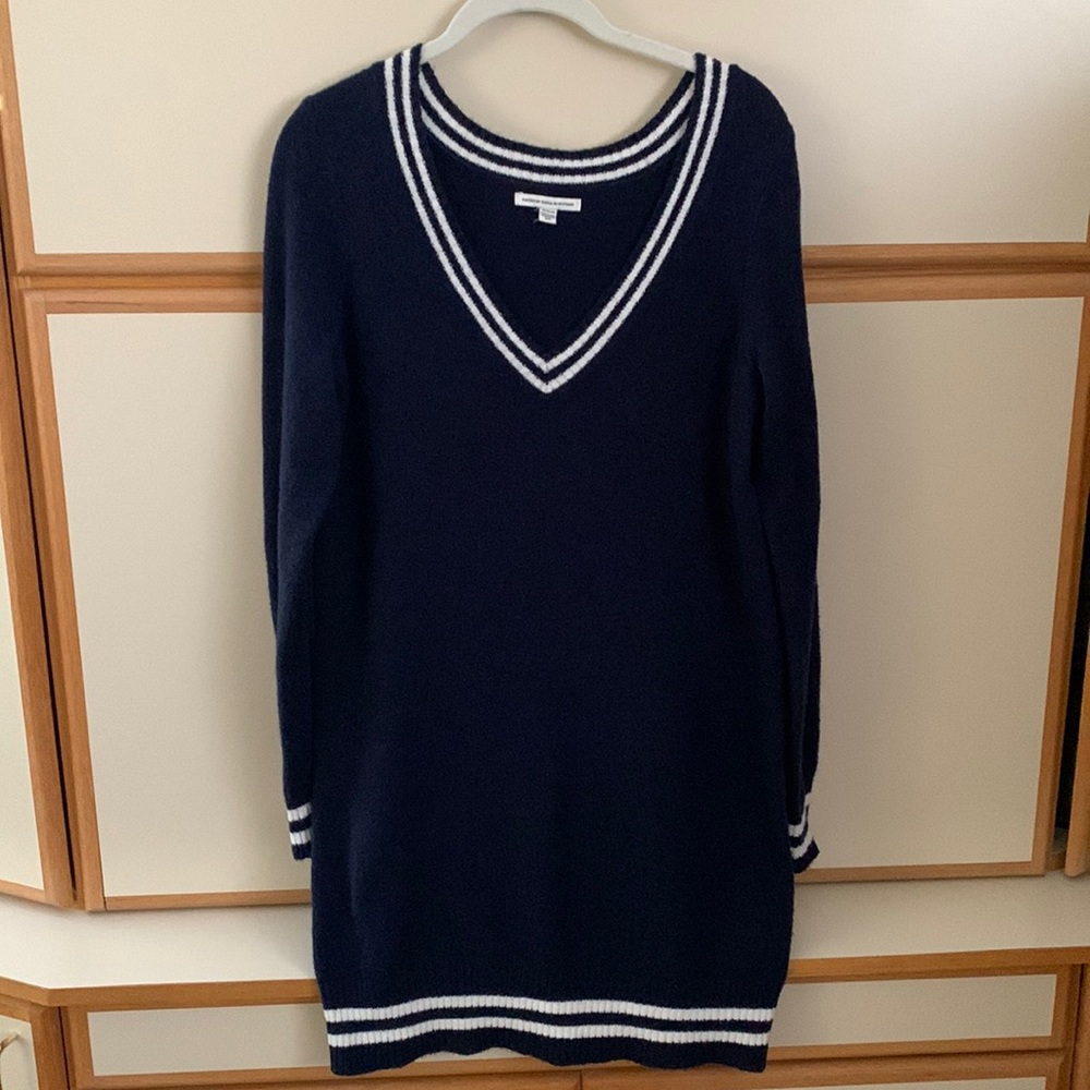American eagle outfitters navy sweater dress with white stripes size M, EUC